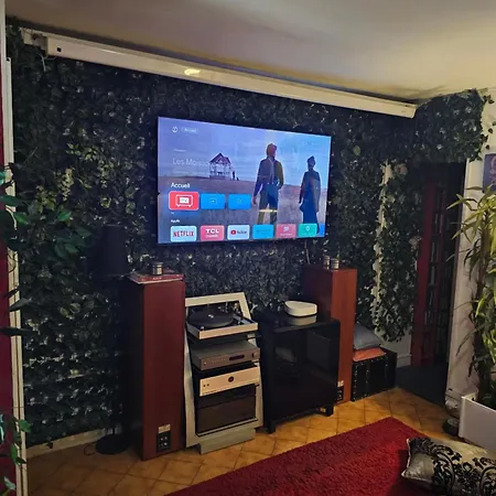 Апартаменты 50 M2 Париж