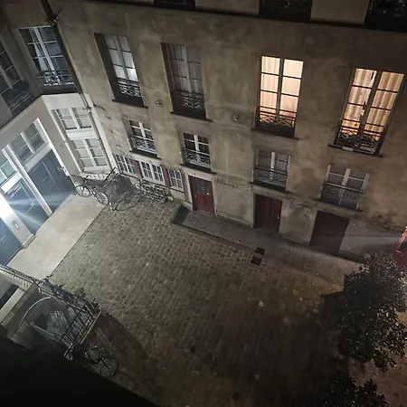 50 M2 Apartment Paris