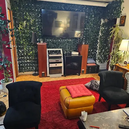 Апартаменты 50 M2 *